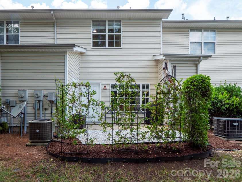 12246 Savannah Garden Drive, Charlotte, NC 28273.  MLS# CAR4411672, YatesRealty ID 42713. 