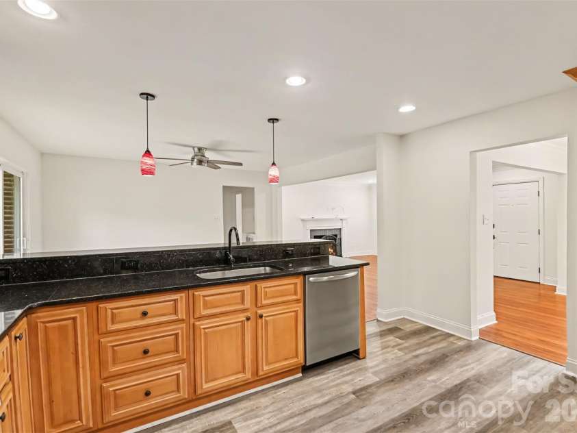 1819 Lumpkin Circle, Rock Hill, SC 29732.  MLS# CAR4411491, YatesRealty ID 42714. 