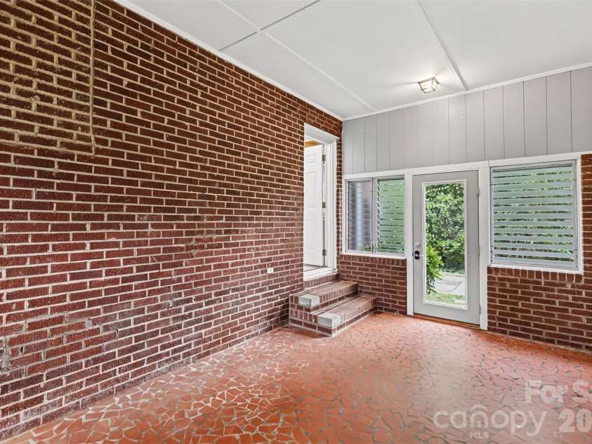 1819 Lumpkin Circle, Rock Hill, SC 29732.  MLS# CAR4411491, YatesRealty ID 42714. 