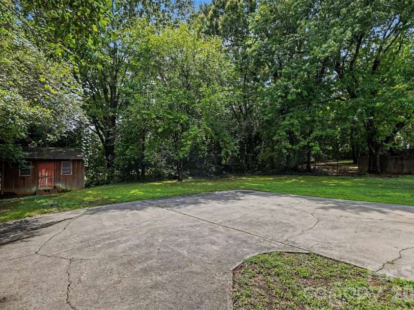 1819 Lumpkin Circle, Rock Hill, SC 29732.  MLS# CAR4411491, YatesRealty ID 42714. 