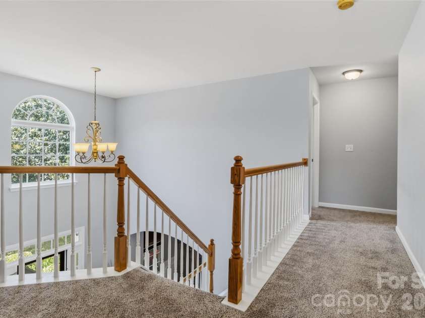 8522 Delamere Lane, Charlotte, NC 28269.  MLS# CAR4402618, YatesRealty ID 42715. 