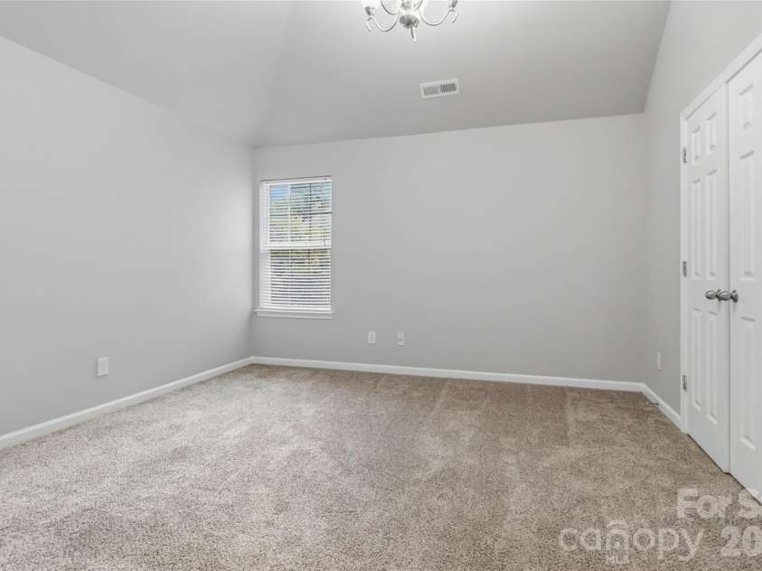 8522 Delamere Lane, Charlotte, NC 28269.  MLS# CAR4402618, YatesRealty ID 42715. 