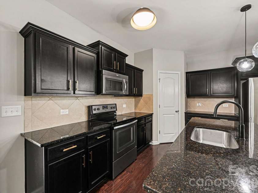 2027 Eddie Massey Lane, Rock Hill, SC 29730.  MLS# CAR4410604, YatesRealty ID 42716. 