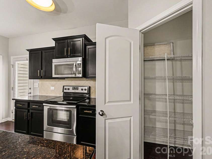 2027 Eddie Massey Lane, Rock Hill, SC 29730.  MLS# CAR4410604, YatesRealty ID 42716. 