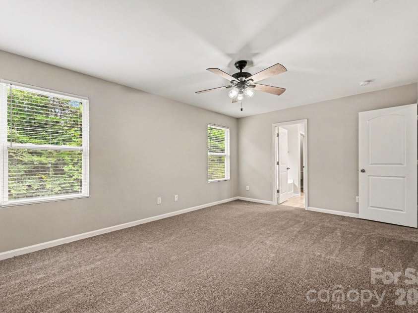 2027 Eddie Massey Lane, Rock Hill, SC 29730.  MLS# CAR4410604, YatesRealty ID 42716. 