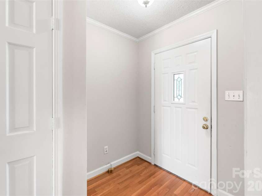 7308 Quail Ridge Drive, Charlotte, NC 28226.  MLS# CAR4405785, YatesRealty ID 42718. 