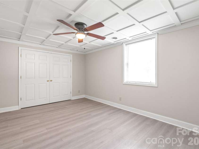7308 Quail Ridge Drive, Charlotte, NC 28226.  MLS# CAR4405785, YatesRealty ID 42718. Basement Bedroom
