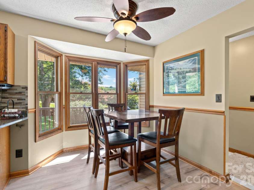 6 Pleasant Run, Asheville, NC 28806.  MLS# CAR4409837, YatesRealty ID 42719. 