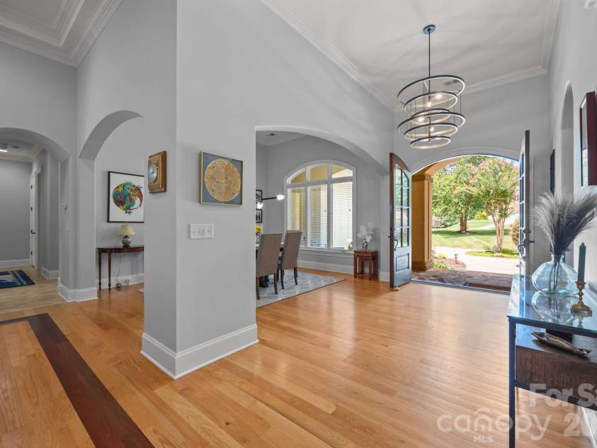 242 Anniston Way, Davidson, NC 28036.  MLS# CAR4319580, YatesRealty ID 4272. 