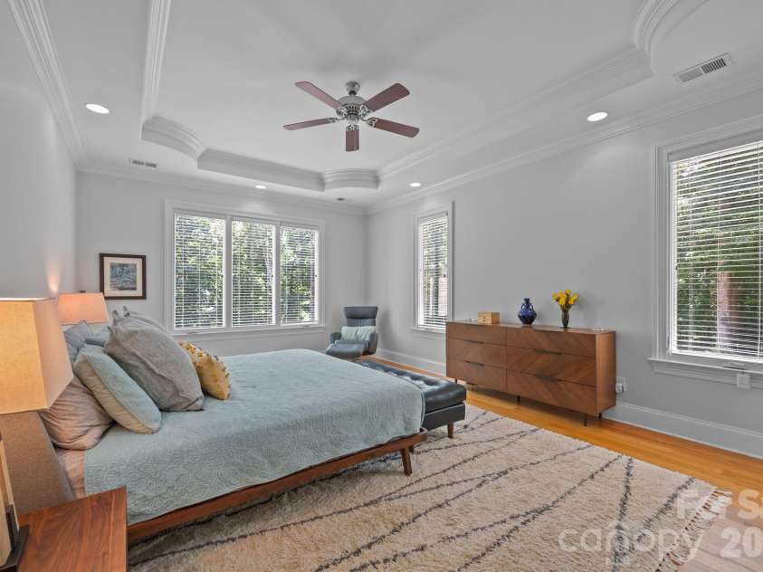 242 Anniston Way, Davidson, NC 28036.  MLS# CAR4319580, YatesRealty ID 4272. 