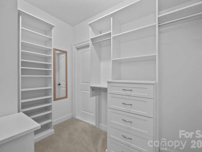 242 Anniston Way, Davidson, NC 28036.  MLS# CAR4319580, YatesRealty ID 4272. 