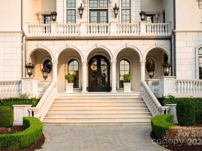 423 Oakmont Lane, Waxhaw, NC 28173.  MLS# CAR4177308, YatesRealty ID 4272. 