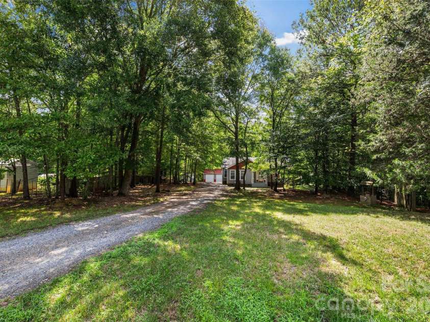 1177 Galway Lane, Clover, SC 29710.  MLS# CAR4411021, YatesRealty ID 42720. 
