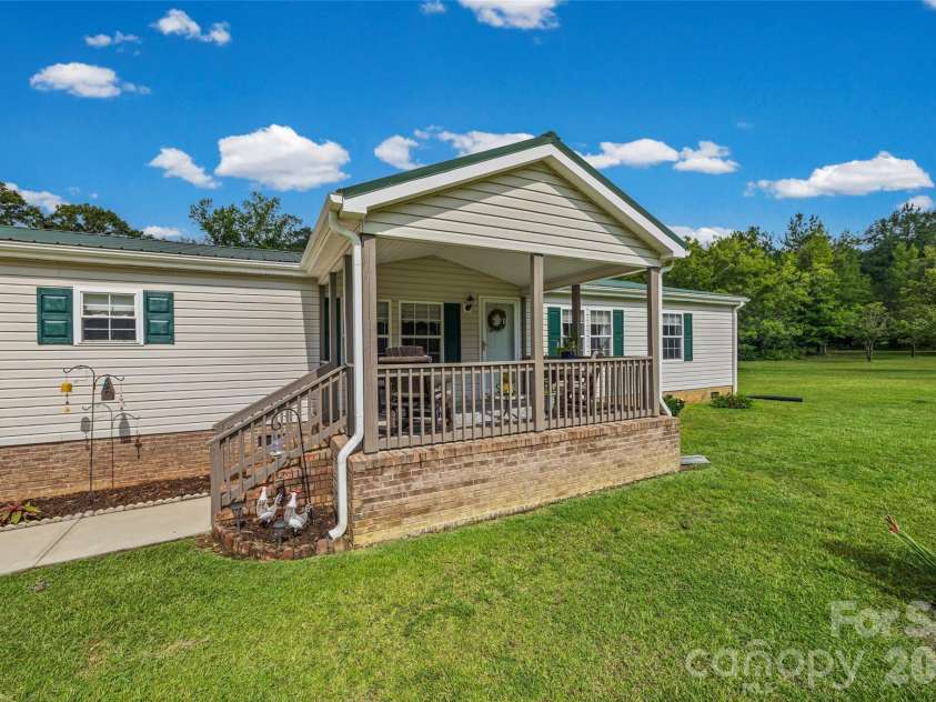 6860 Mandarin Drive, Rock Hill, SC 29732.  MLS# CAR4412258, YatesRealty ID 42721. 