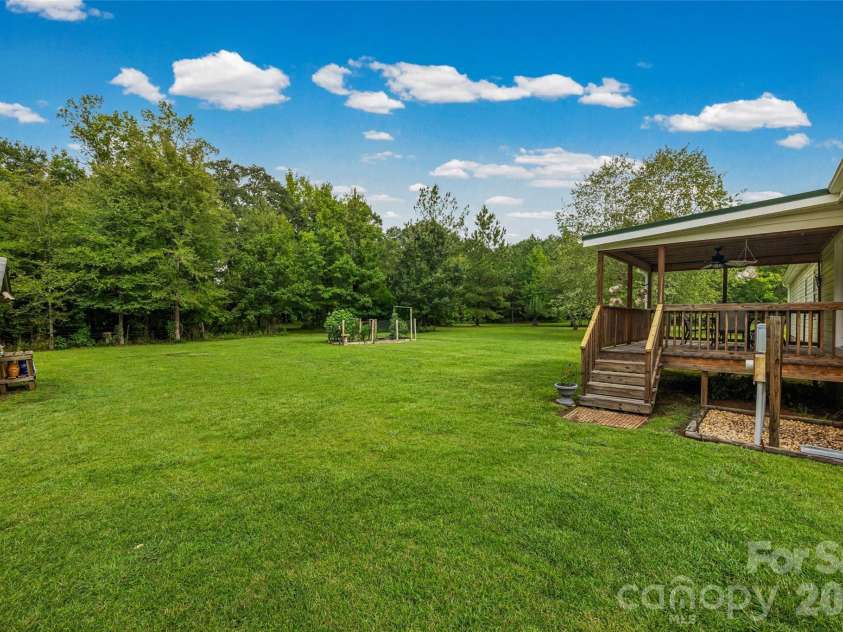 6860 Mandarin Drive, Rock Hill, SC 29732.  MLS# CAR4412258, YatesRealty ID 42721. 