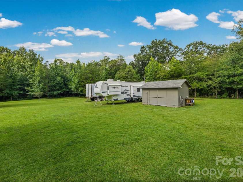 6860 Mandarin Drive, Rock Hill, SC 29732.  MLS# CAR4412258, YatesRealty ID 42721. 