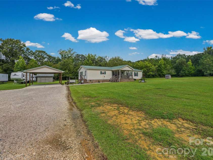 6860 Mandarin Drive, Rock Hill, SC 29732.  MLS# CAR4412258, YatesRealty ID 42721. 