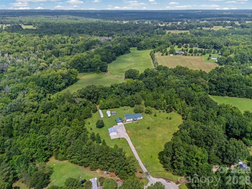 6860 Mandarin Drive, Rock Hill, SC 29732.  MLS# CAR4412258, YatesRealty ID 42721. 