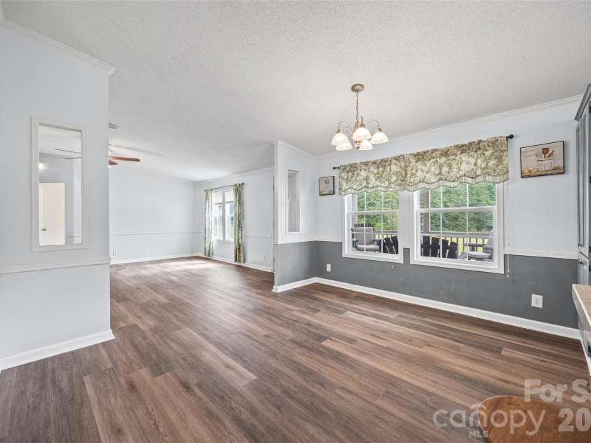 6860 Mandarin Drive, Rock Hill, SC 29732.  MLS# CAR4412258, YatesRealty ID 42721. Dining Area