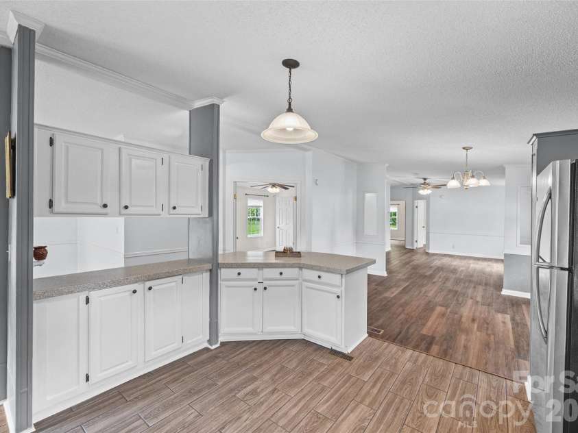 6860 Mandarin Drive, Rock Hill, SC 29732.  MLS# CAR4412258, YatesRealty ID 42721. Kitchen