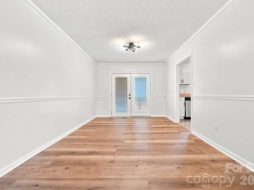 1257 Canseco Lane, Hickory, NC 28602.  MLS# CAR4412004, YatesRealty ID 42722. 