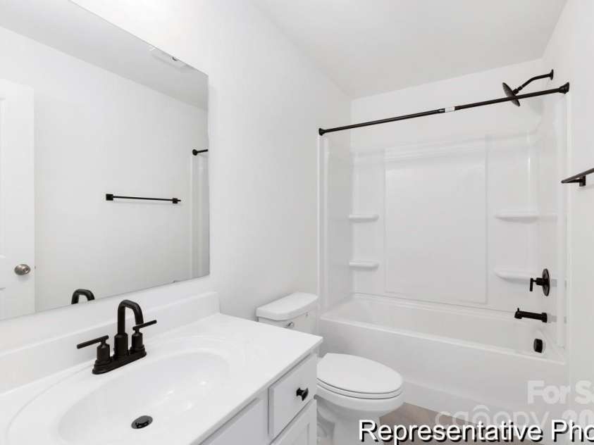 124 Pembroke Way, Albemarle, NC 28001.  MLS# CAR4412953, YatesRealty ID 42725. 