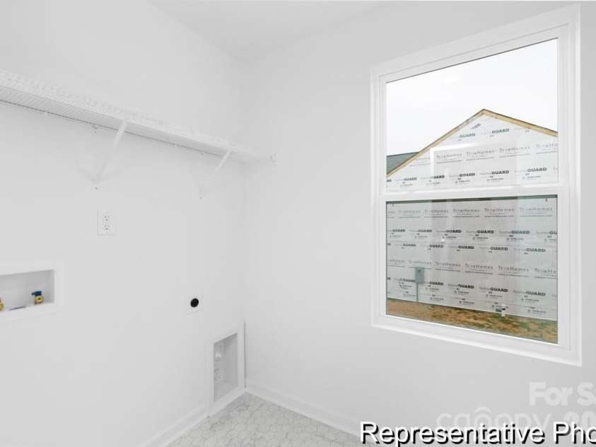 124 Pembroke Way, Albemarle, NC 28001.  MLS# CAR4412953, YatesRealty ID 42725. 