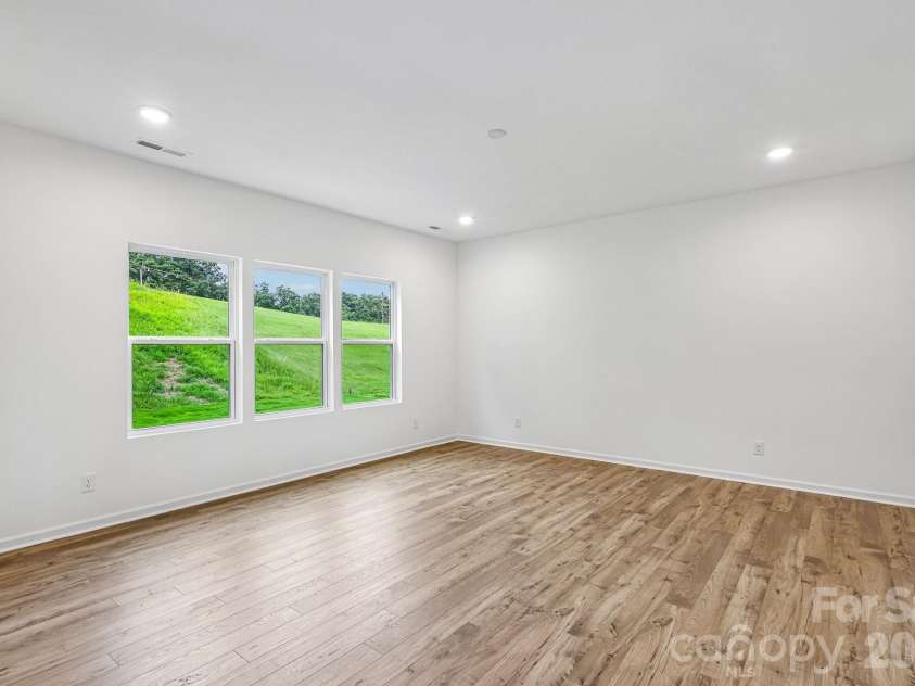 124 Pembroke Way, Albemarle, NC 28001.  MLS# CAR4412953, YatesRealty ID 42725. 