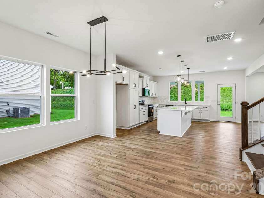 124 Pembroke Way, Albemarle, NC 28001.  MLS# CAR4412953, YatesRealty ID 42725. 