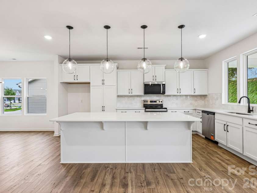 124 Pembroke Way, Albemarle, NC 28001.  MLS# CAR4412953, YatesRealty ID 42725. 