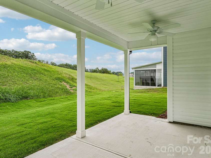 124 Pembroke Way, Albemarle, NC 28001.  MLS# CAR4412953, YatesRealty ID 42725. 