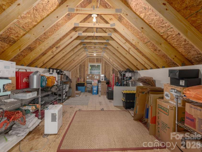 352 Celo Cove Drive, Burnsville, NC 28714.  MLS# CAR4405839, YatesRealty ID 42727. 