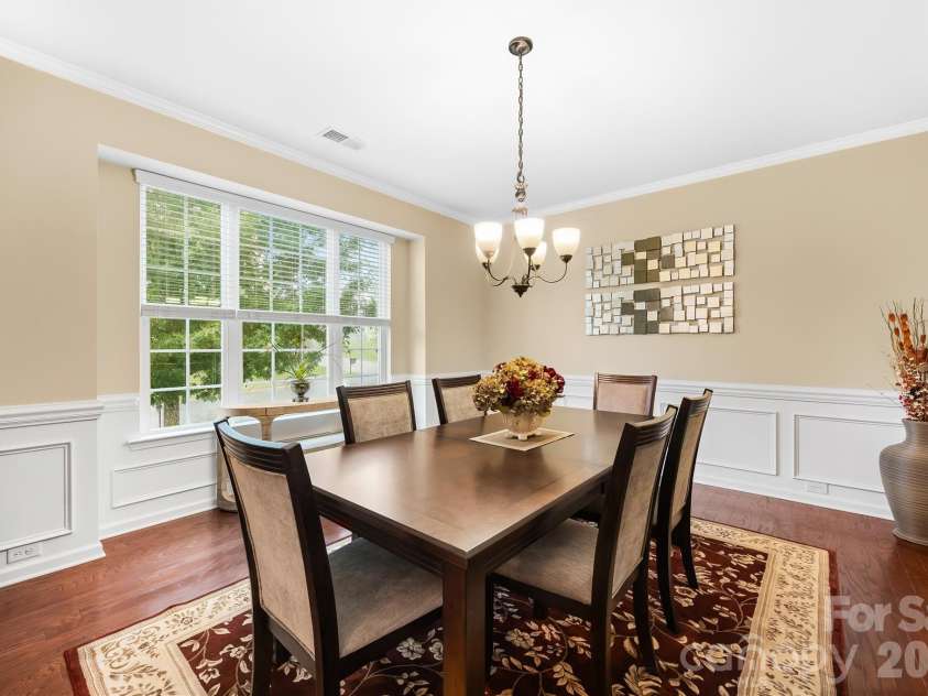 13522 Hyperion Hills Lane, Charlotte, NC 28278.  MLS# CAR4410592, YatesRealty ID 42728. 