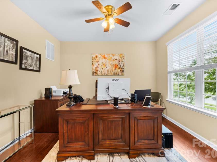 13522 Hyperion Hills Lane, Charlotte, NC 28278.  MLS# CAR4410592, YatesRealty ID 42728. 