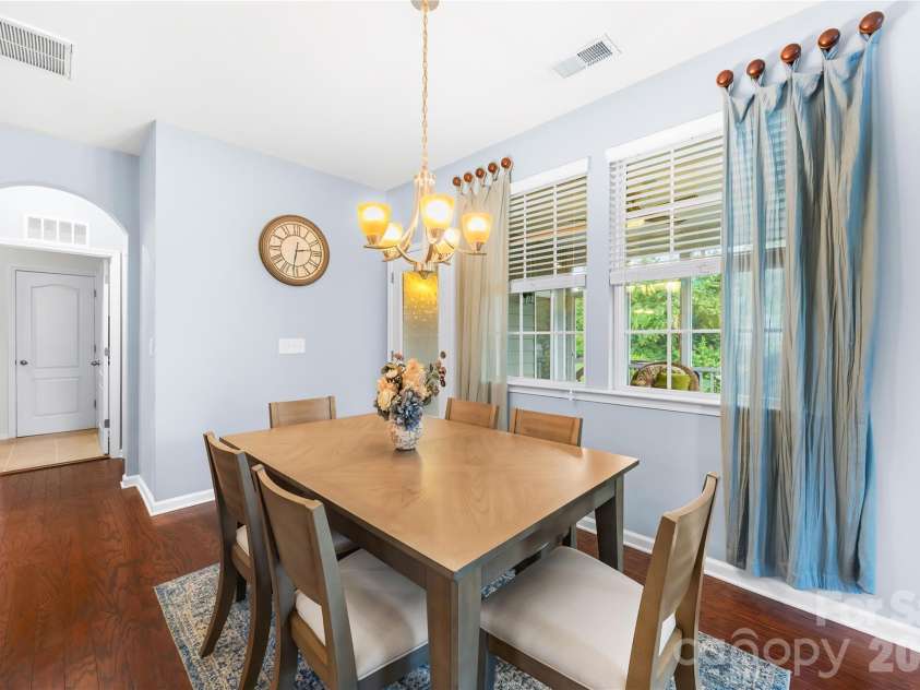 13522 Hyperion Hills Lane, Charlotte, NC 28278.  MLS# CAR4410592, YatesRealty ID 42728. 