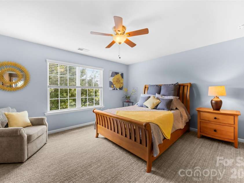 13522 Hyperion Hills Lane, Charlotte, NC 28278.  MLS# CAR4410592, YatesRealty ID 42728. 
