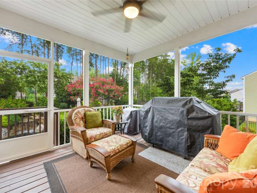 13522 Hyperion Hills Lane, Charlotte, NC 28278.  MLS# CAR4410592, YatesRealty ID 42728. 