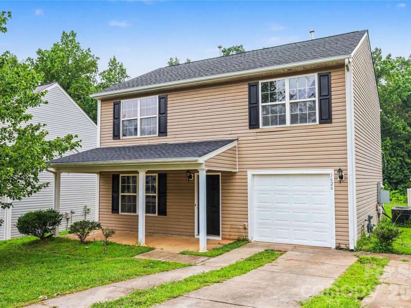 5626 Graypark Drive, Charlotte, NC 28269.  MLS# CAR4398433, YatesRealty ID 42729. 