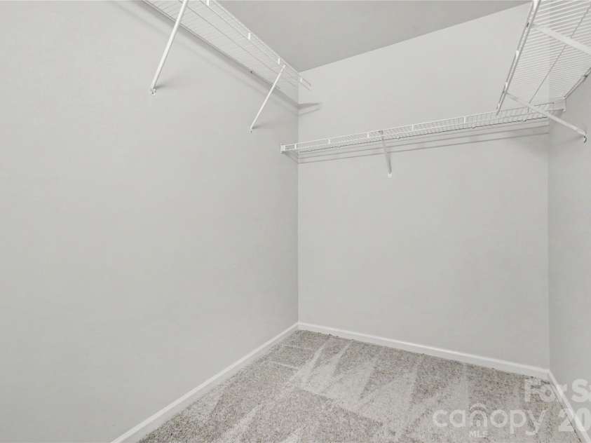 5626 Graypark Drive, Charlotte, NC 28269.  MLS# CAR4398433, YatesRealty ID 42729. 