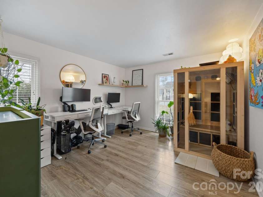 4326 Saxonbury Way, Charlotte, NC 28269.  MLS# CAR4356115, YatesRealty ID 4273. 