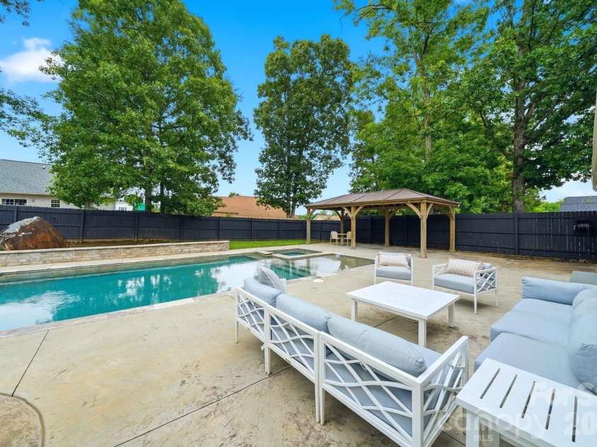 1556 Meadow Glen Lane, Rock Hill, SC 29730.  MLS# CAR4411798, YatesRealty ID 42731. 