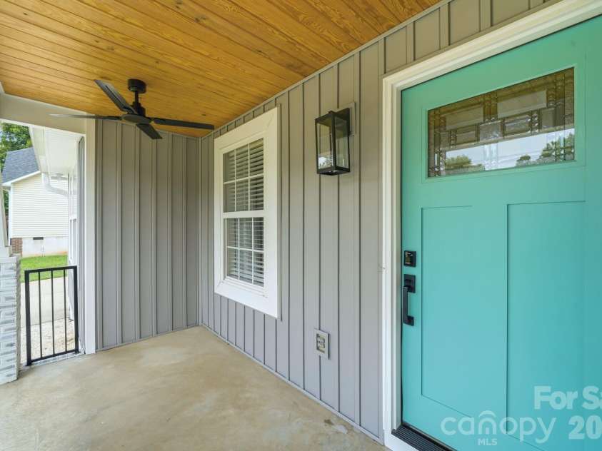 1556 Meadow Glen Lane, Rock Hill, SC 29730.  MLS# CAR4411798, YatesRealty ID 42731. Covered front porch