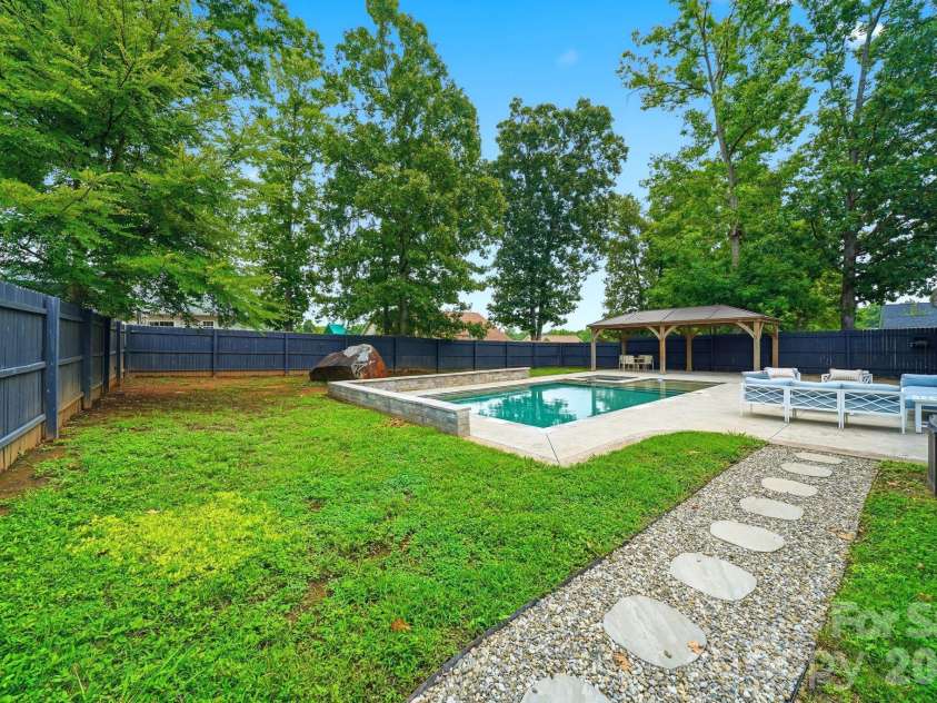 1556 Meadow Glen Lane, Rock Hill, SC 29730.  MLS# CAR4411798, YatesRealty ID 42731. Well-designed backyard