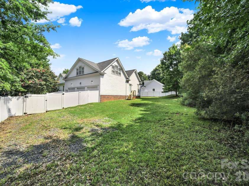 3328 Richards Crossing, Fort Mill, SC 29708.  MLS# CAR4401571, YatesRealty ID 42732. 