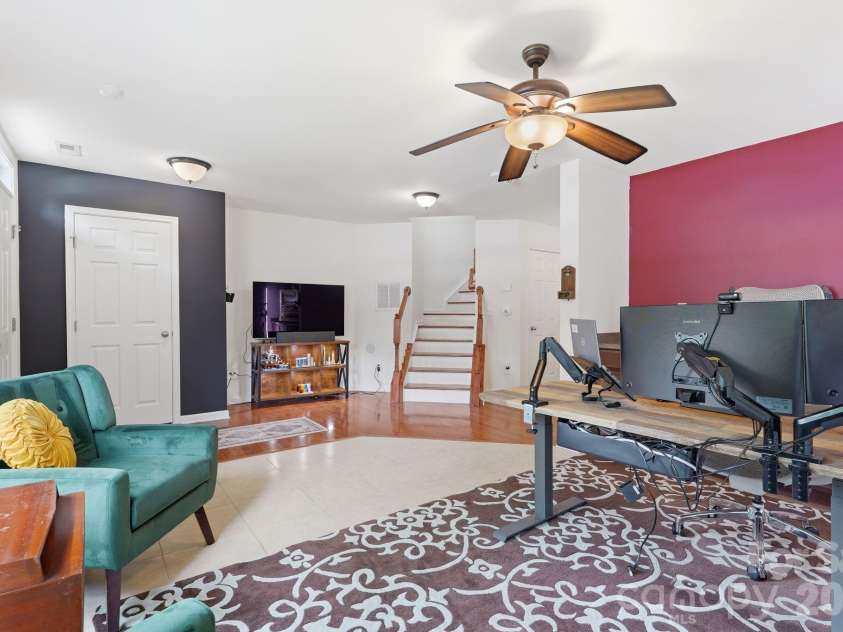 9945 Kings Parade Boulevard, Charlotte, NC 28273.  MLS# CAR4401328, YatesRealty ID 42735. 