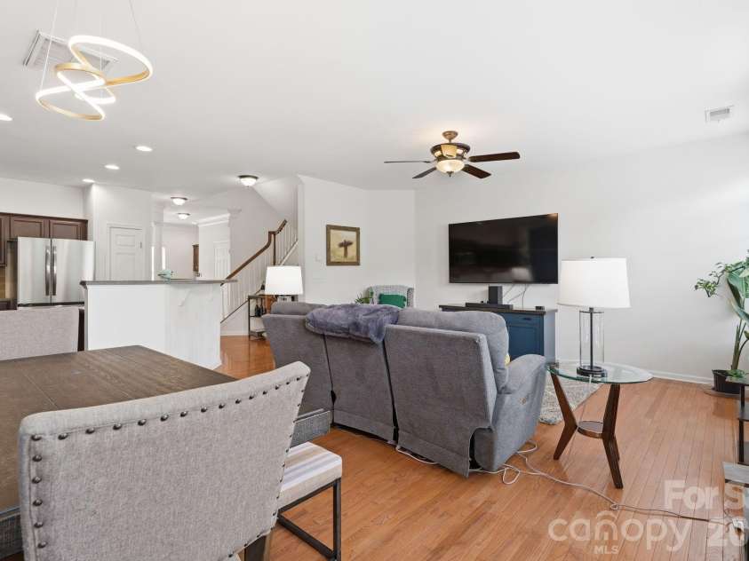 9945 Kings Parade Boulevard, Charlotte, NC 28273.  MLS# CAR4401328, YatesRealty ID 42735. 