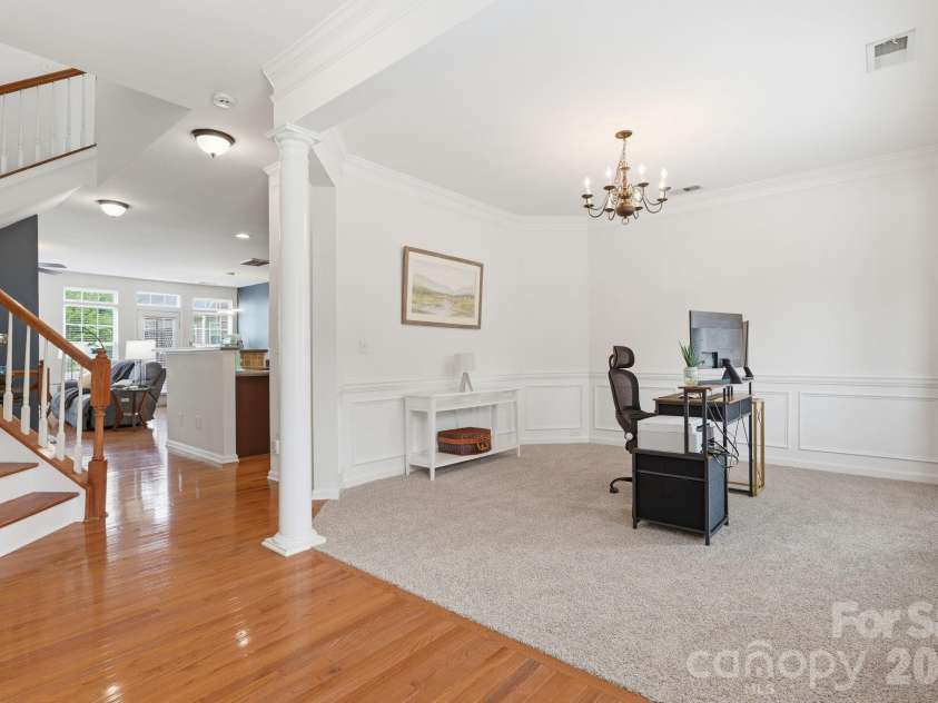9945 Kings Parade Boulevard, Charlotte, NC 28273.  MLS# CAR4401328, YatesRealty ID 42735. 