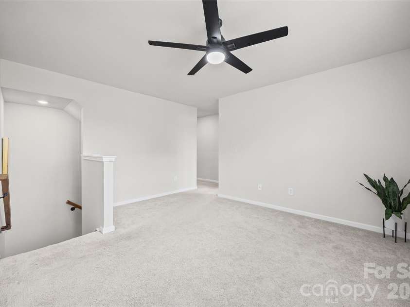 2022 Napa Valley Drive, Waxhaw, NC 28173.  MLS# CAR4417002, YatesRealty ID 42736. 