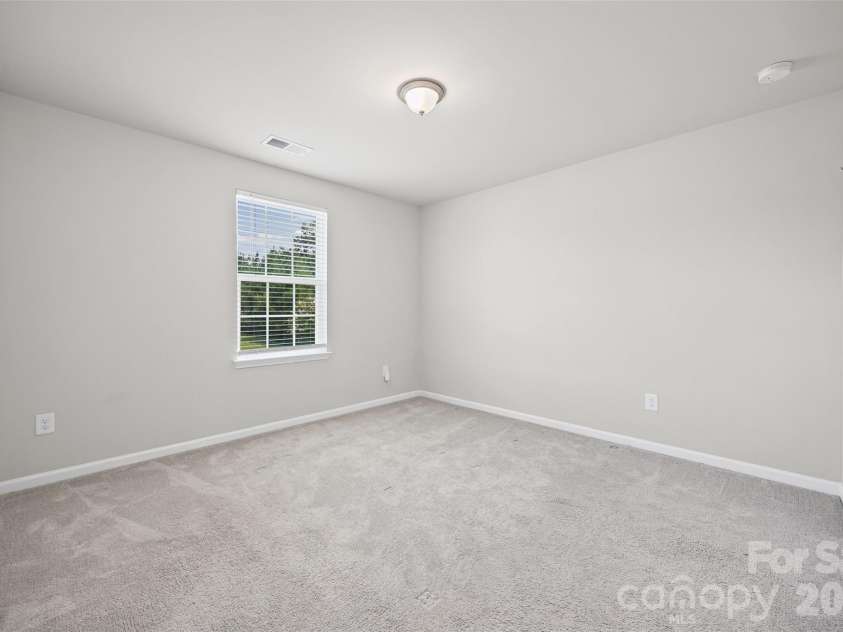 2022 Napa Valley Drive, Waxhaw, NC 28173.  MLS# CAR4417002, YatesRealty ID 42736. 