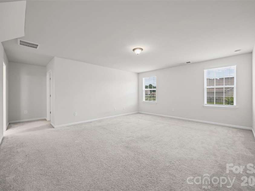 2022 Napa Valley Drive, Waxhaw, NC 28173.  MLS# CAR4417002, YatesRealty ID 42736. 